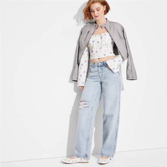 Mid-Rise 90's Relaxed Straight Jeans - Wild Fable™ Light Wash new 🆕 - Picture 3 of 5